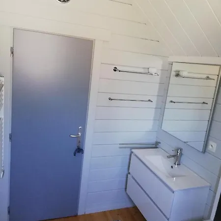 Feriehus Maison 3 A 200 M De La Des Lacs De L Eau D Heure Froid-Chapelle